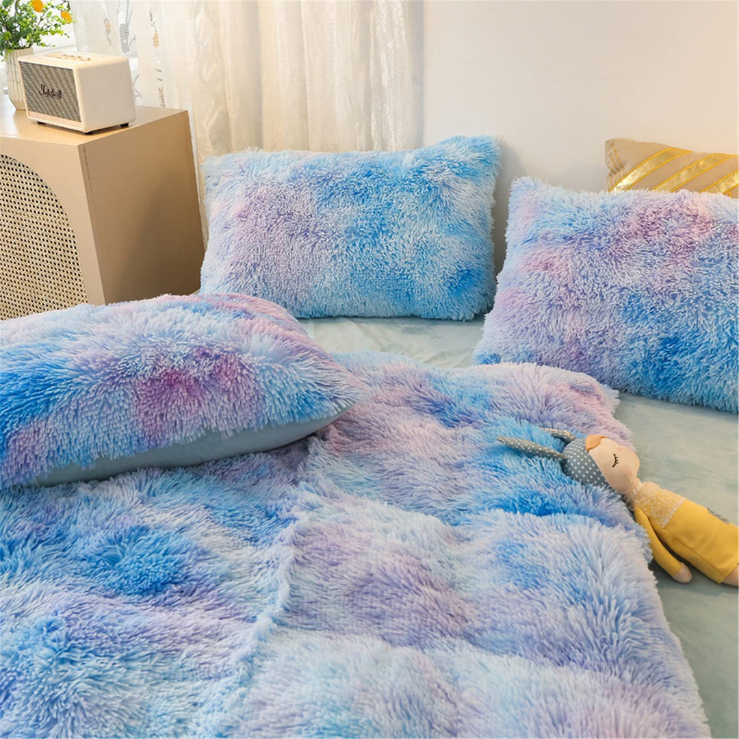 Side close-up view of the VibeCore Rainbow Fluffy Bedding Set in blue and purple Mystic color, showcasing its ultra-soft plush fabric that provides luxurious comfort and warmth. The vibrant, rich color adds a playful yet elegant touch to your bedroom or dorm, making it the perfect bedding set for a cozy, warm space.