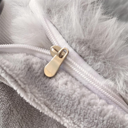 Close-up of the zipper on the VibeCore Snuggle Supreme Bedding Set in color Light Gray, showcasing the durable, high-quality zipper for easy use and a seamless look.