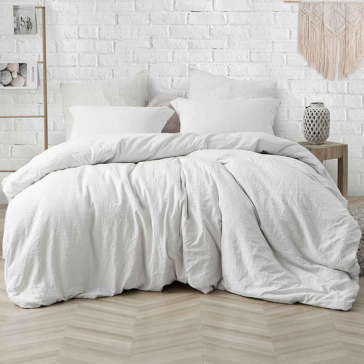 
The "VibeCore Aesthetic Solid Comfort Duvet Cover Set in White" offers a serene and stylish touch to any bedroom. With its clean, minimalist design and soft, breathable fabric, this duvet cover set provides both comfort and aesthetic appeal. The all-white finish enhances a fresh, airy vibe, making it a perfect choice for those seeking a serene and cozy retreat. The simplicity of this set allows for versatile styling, whether paired with soft textures or bold accents for a modern, relaxed look.
