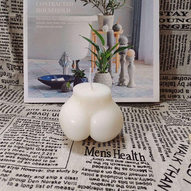 Crafted from premium soybean wax, this playful white booty candle adds a fun and unique touch to your space, combining whimsical design with a soothing aroma for a relaxed atmosphere.