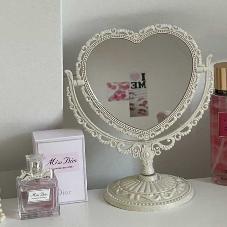 VibeCore Coquette Heart Mirror White
