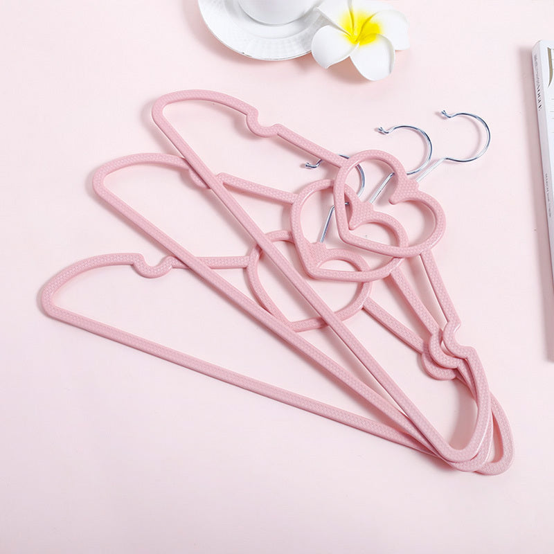 VibeCore Girly Coquette Hanger Heart Laid Out