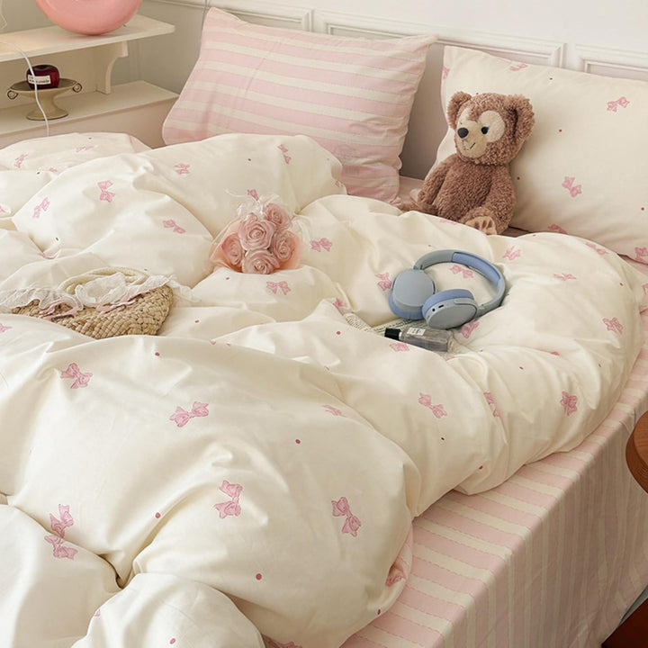 VibeCore Little Pink Bow Duvet Cover Set close Up