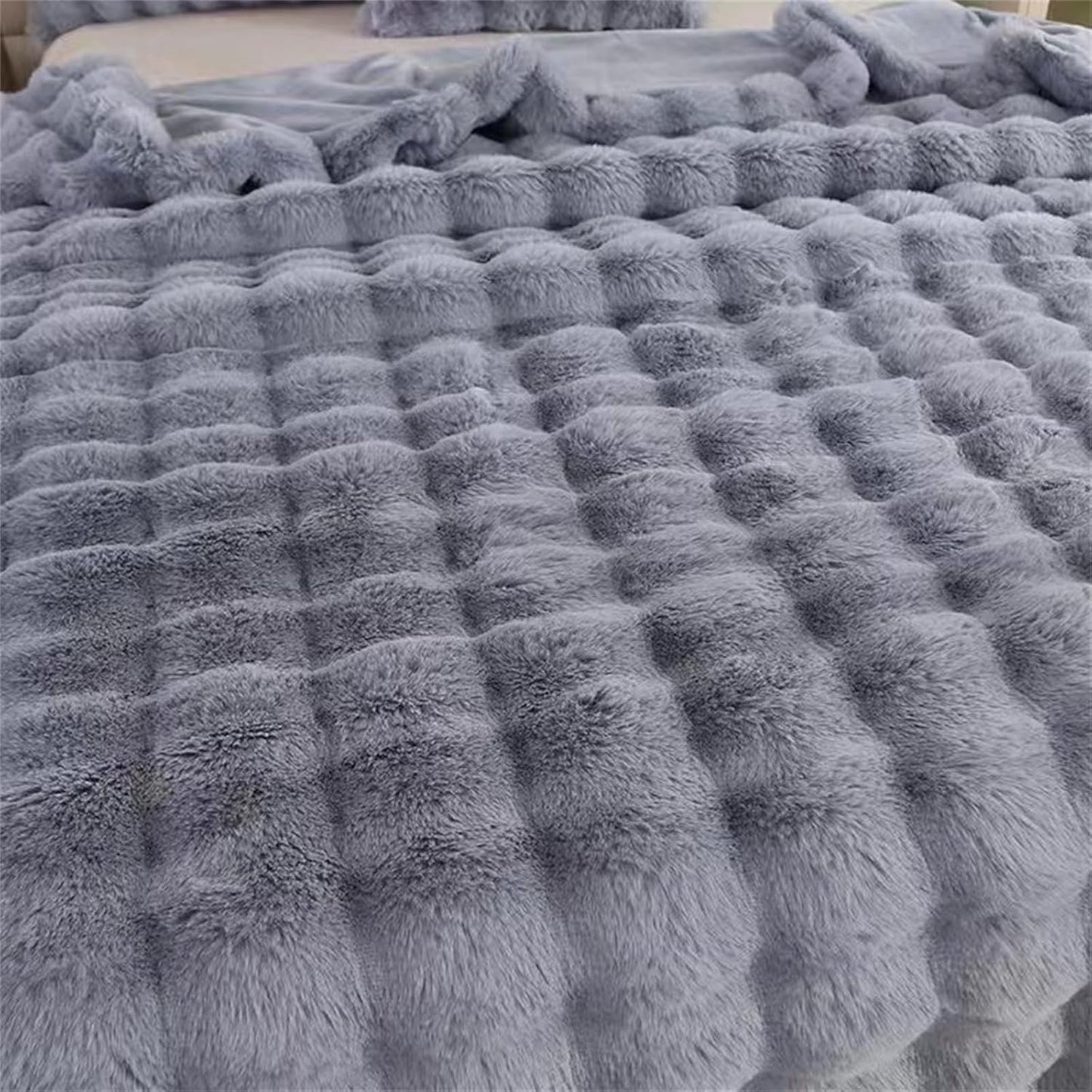 VibeCore Marshmallow Ultra Plush Blanket Gray Close Up showing the cozy tufted plush material.