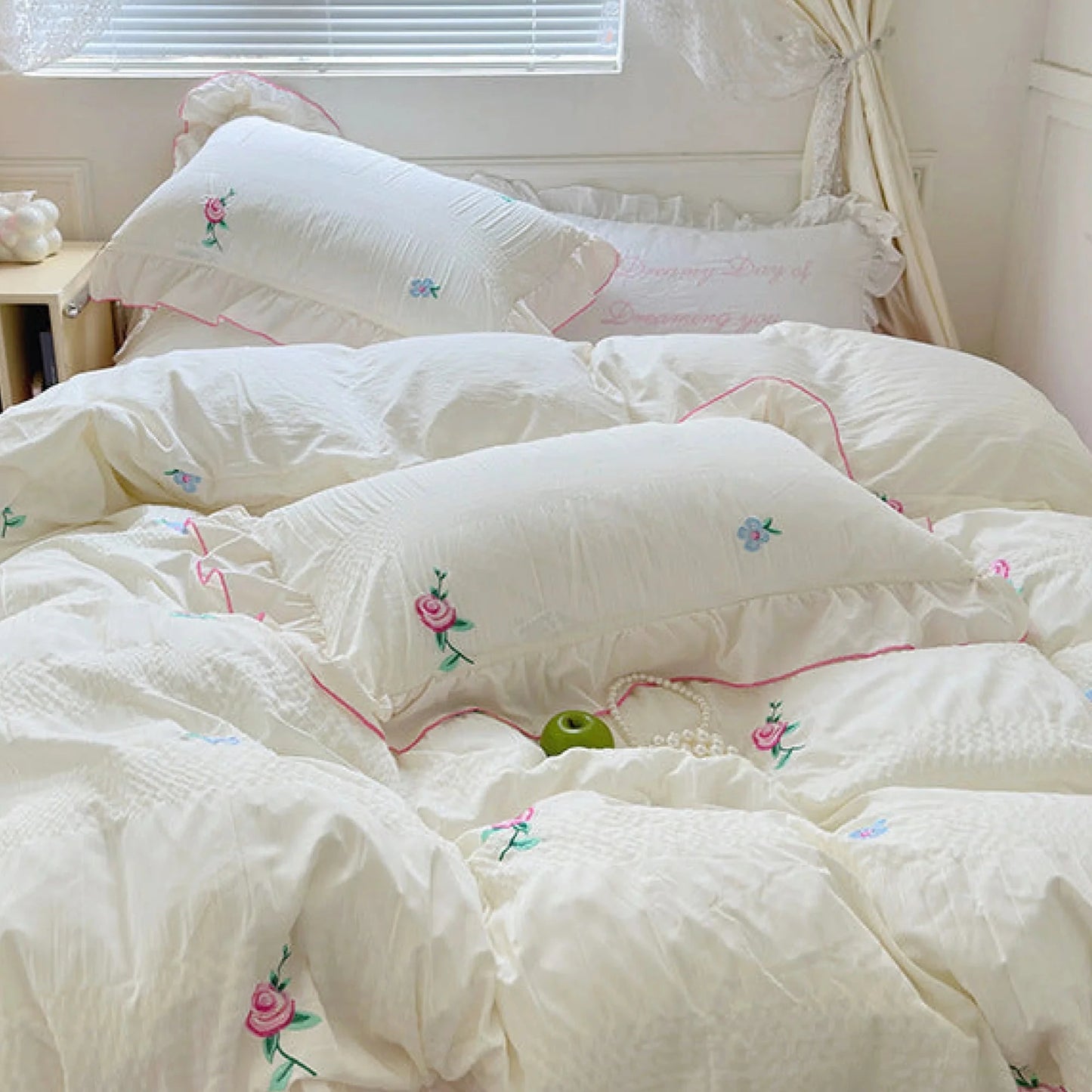 VibeCore Pastel Florals Duvet Cover Set Light Pink Pillow Case Close Up