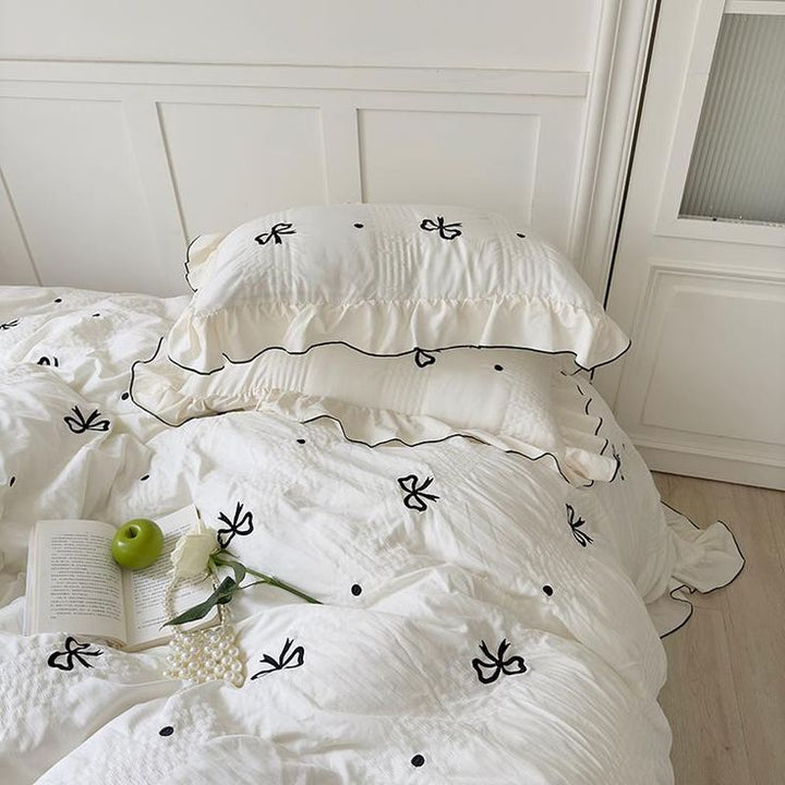 VibeCore Ribbon Ruffle Duvet Cover Set Pillow Case Close Up