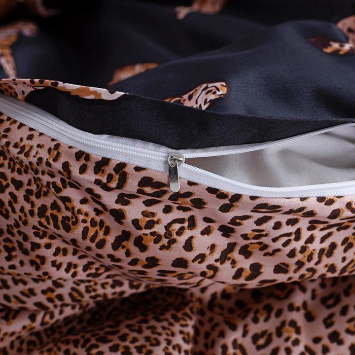 Interior view of the VibeCore Aesthetic Cheetah Cat duvet cover, highlighting the cheetah print that adorns the duvet’s fabric, bringing an adventurous, bold style to your bedding.